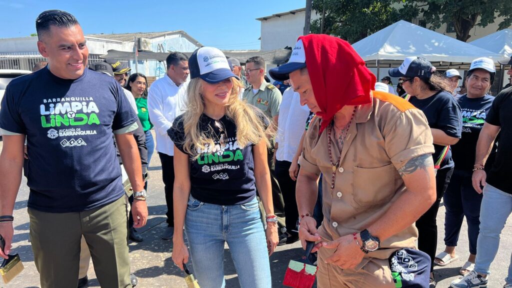 En Barranquilla, las personas privadas de libertad se agregan a la limpieza en 17: la oficina de Barranquilla de alcalde, distrito especial, industrial y puerto
