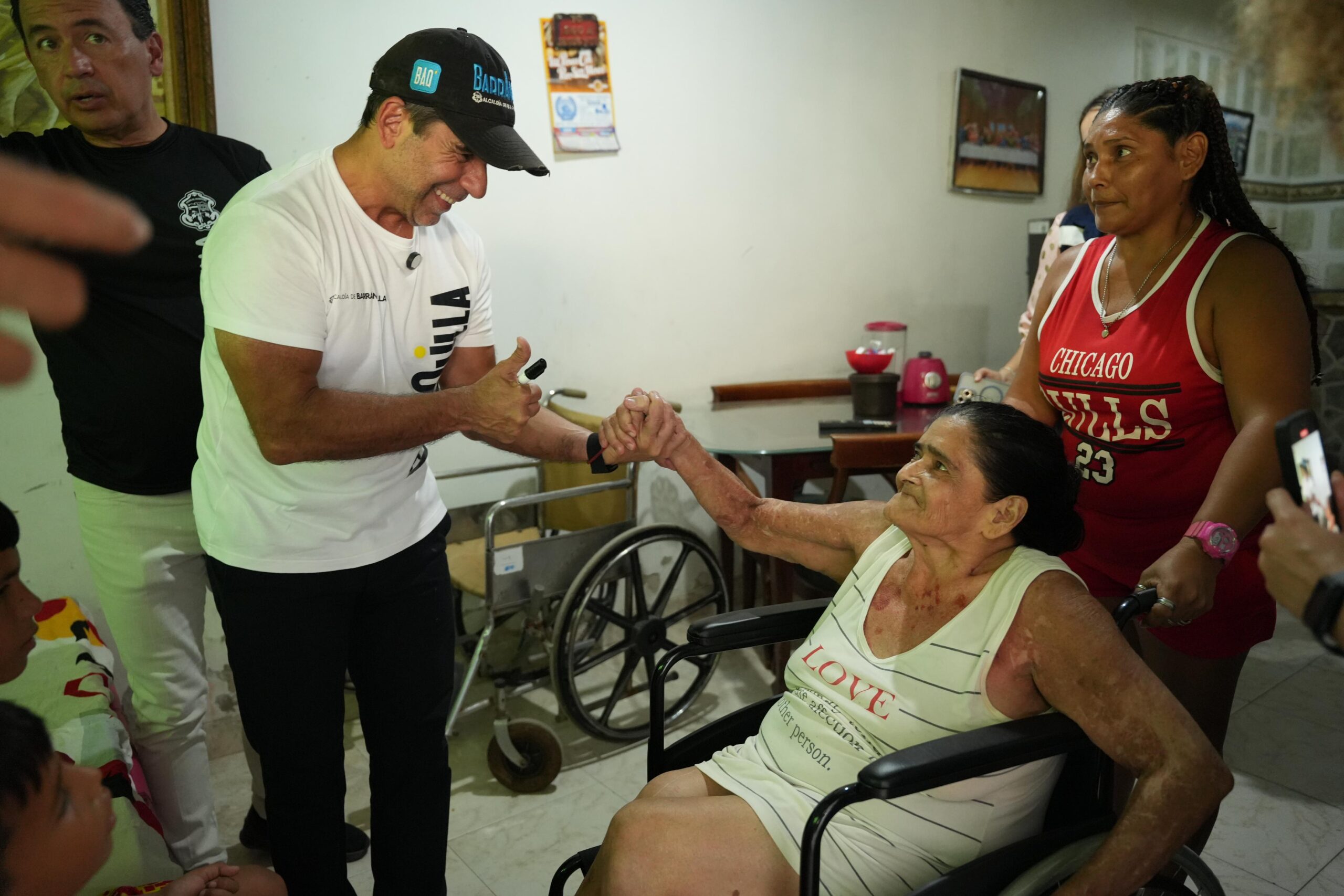 Con la mejora de la vivienda, el alcalde Char continúa dignificando a las familias Barranquilla - Ayuntamiento de Barranquilla, distrito especial, industrial y puerto