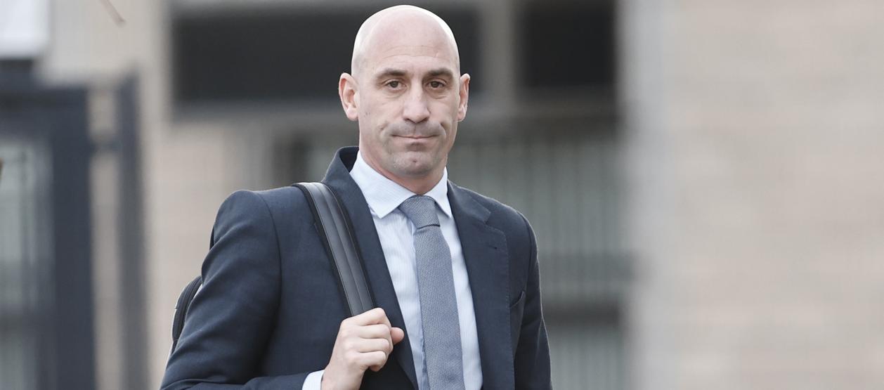 La oficina del fiscal mantiene su solicitud contra Luis Rubiales: 2.5 años en la cárcel