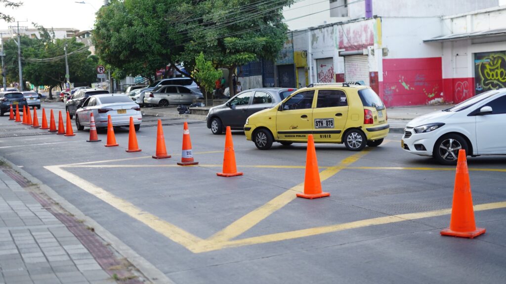 Para los trabajos de la compañía de acueducto, los cierres de carreteras se extienden en diferentes partes de la ciudad: la oficina de Barranquilla de Alcalde, Distrito Especial, Industrial y Puerto