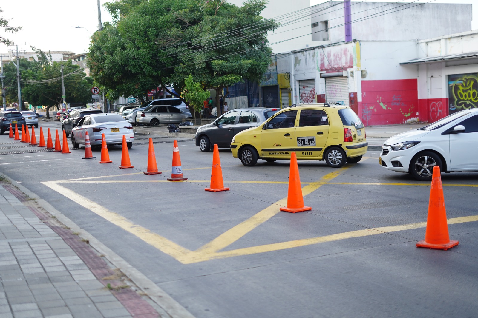 Para los trabajos de la compañía de acueducto, los cierres de carreteras se extienden en diferentes partes de la ciudad: la oficina de Barranquilla de Alcalde, Distrito Especial, Industrial y Puerto