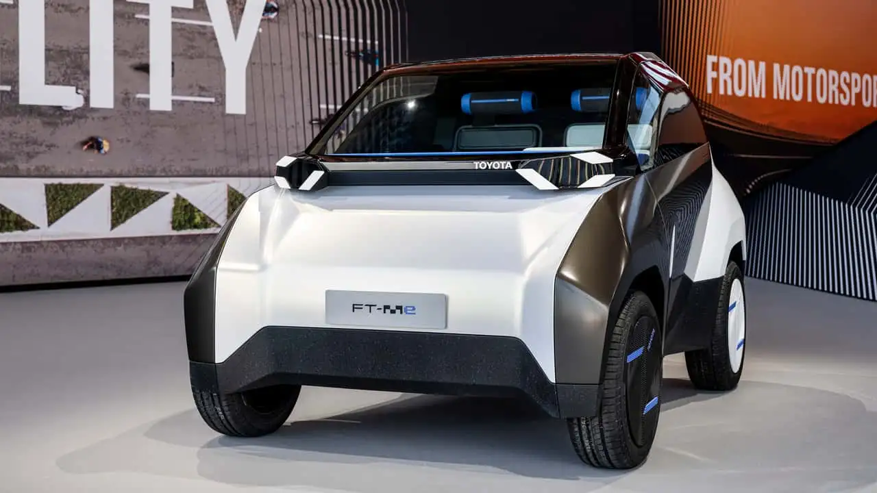 Este es el nuevo vehículo eléctrico Toyota centrado en la micromobililidad • Enter.co