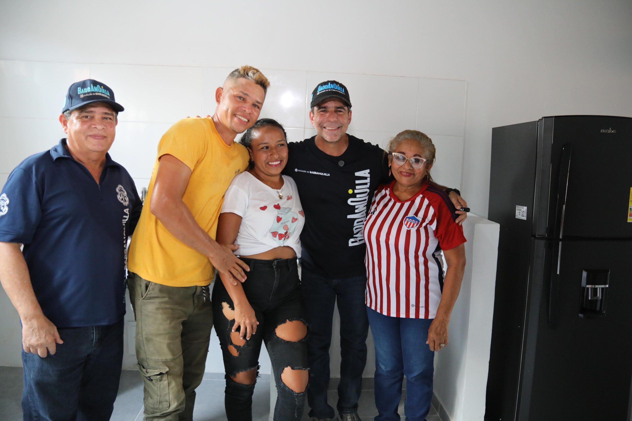 Hogares renovados con mejora de la vivienda: la oficina de Barranquilla de alcalde, distrito especial, industrial y puerto