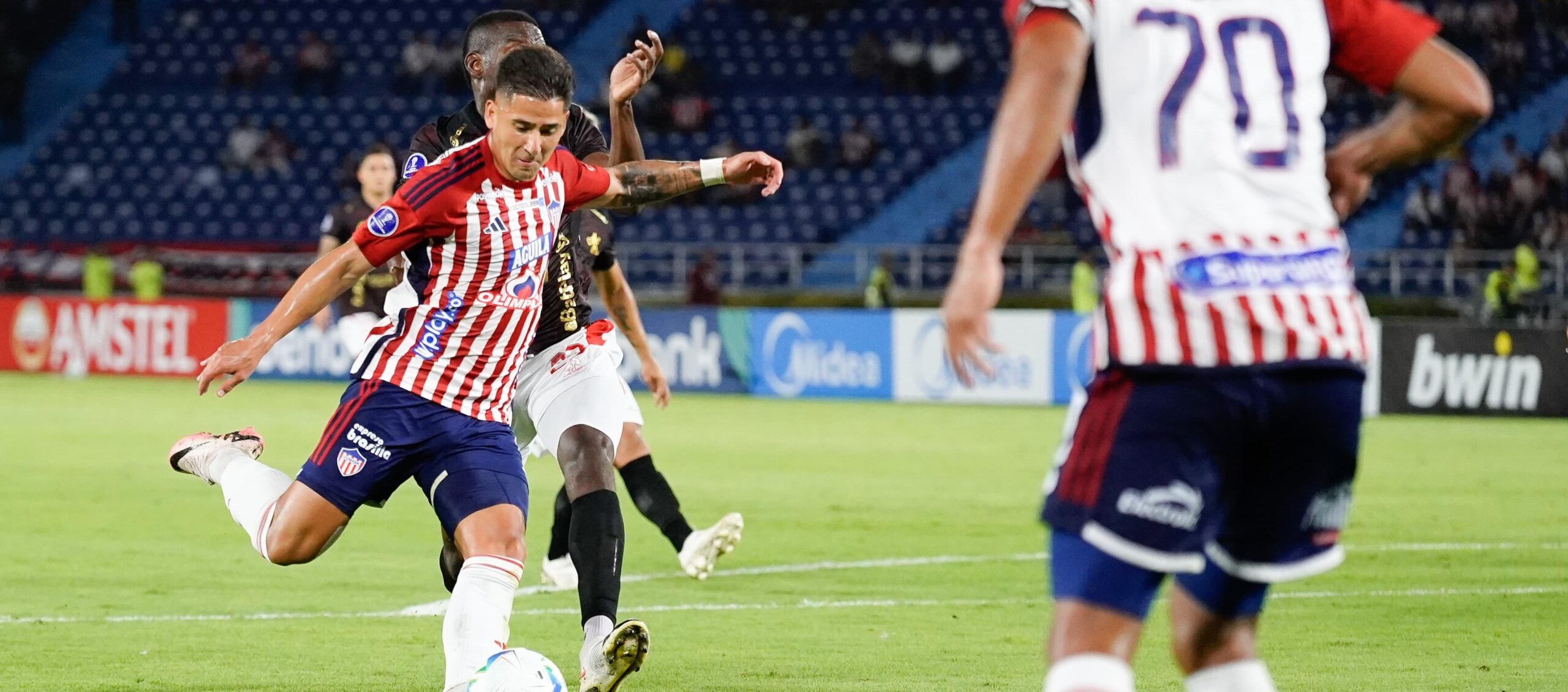Junior busca recuperarse del fracaso de los millonarios que reciben sudamericanos