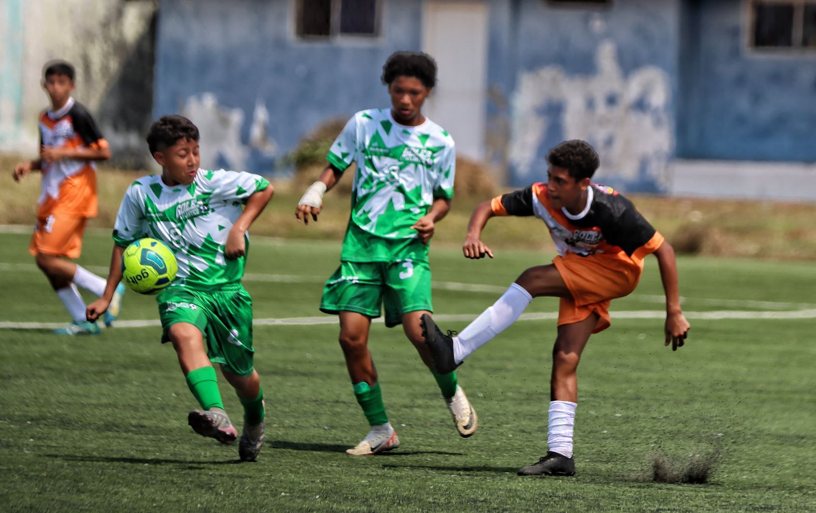 Padí 'El festival de fútbol en la inauguración de la tercera edición de' Atlantic Golea '