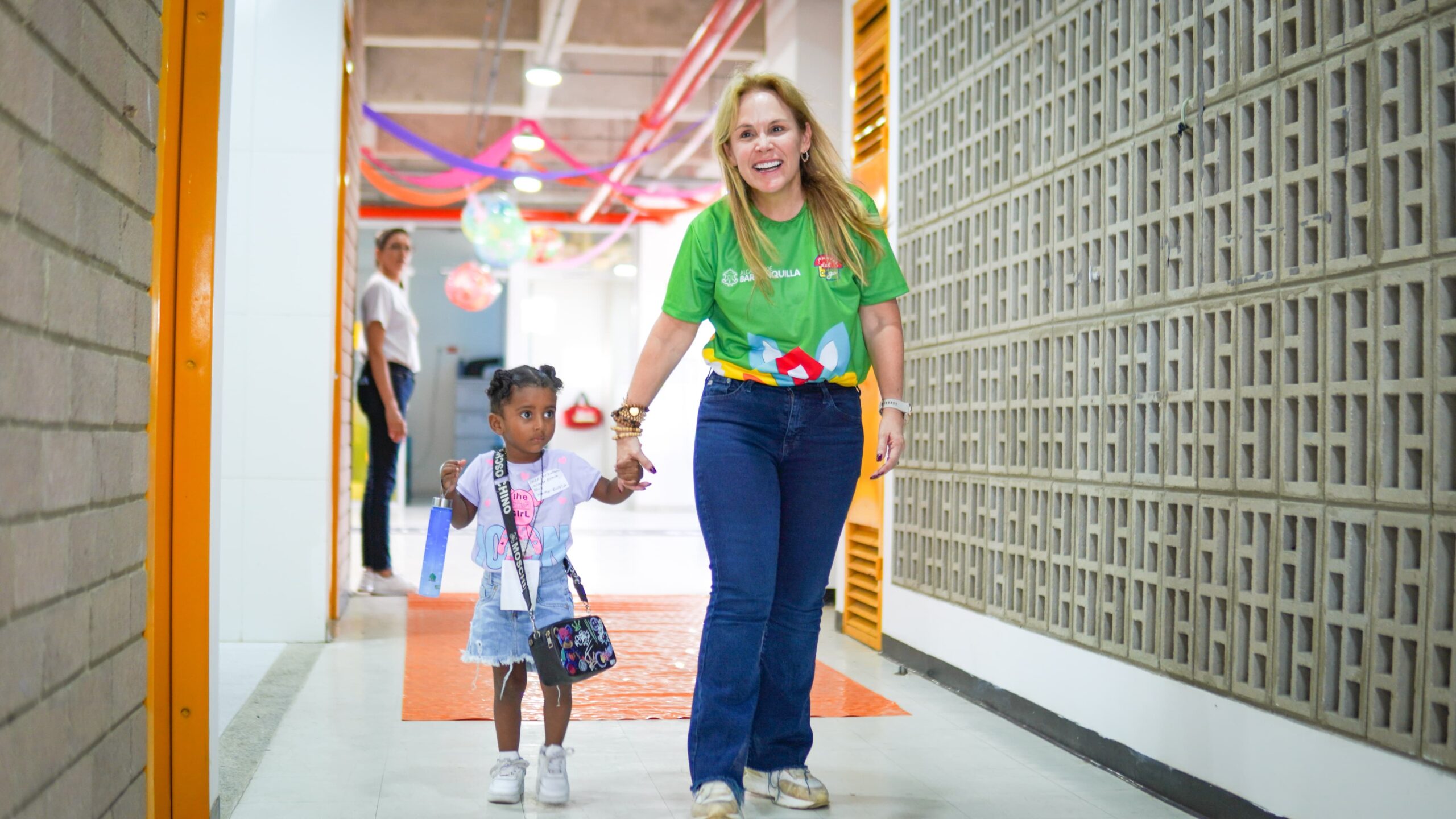 145 Unidades de servicio abren sus puertas para brindar atención integral de la primera infancia: la oficina de Barranquilla de alcalde, distrito especial, industrial y puerto