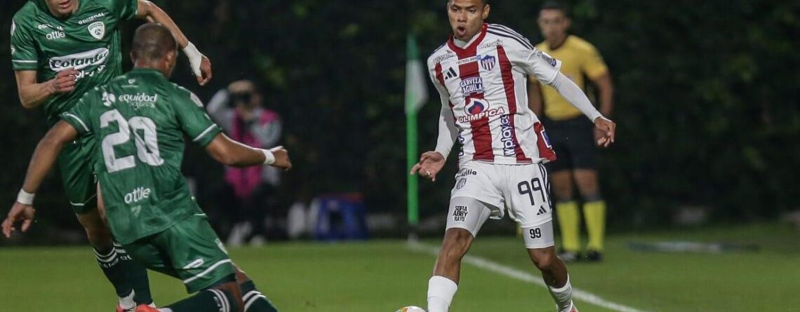 Con un diferencial de Theo, Junior rompió su maldición contra la equidad, en Bogotá