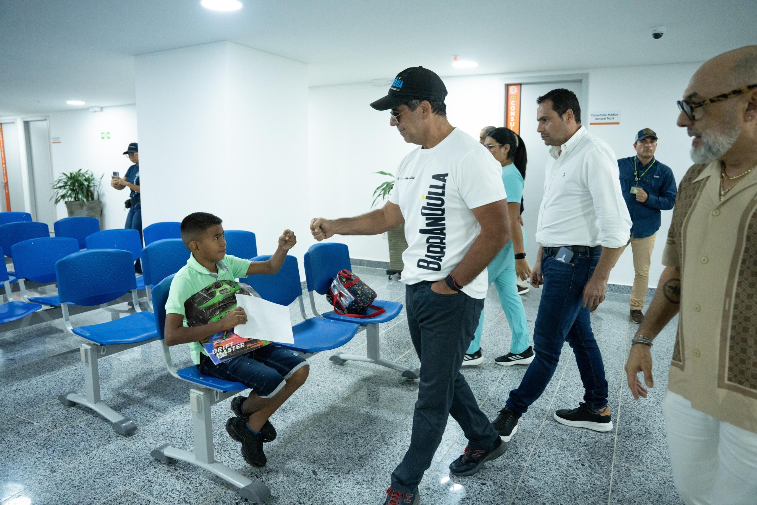 Un brindis para la salud de los Barranquilleros: la oficina de Barranquilla de Alcalde, distrito especial, industrial y puerto
