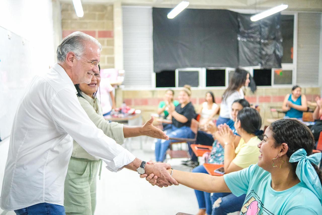 Gobierno de Eduardo Verano activa el subsidio de transporte para universitarios a partir del segundo semestre de 2025