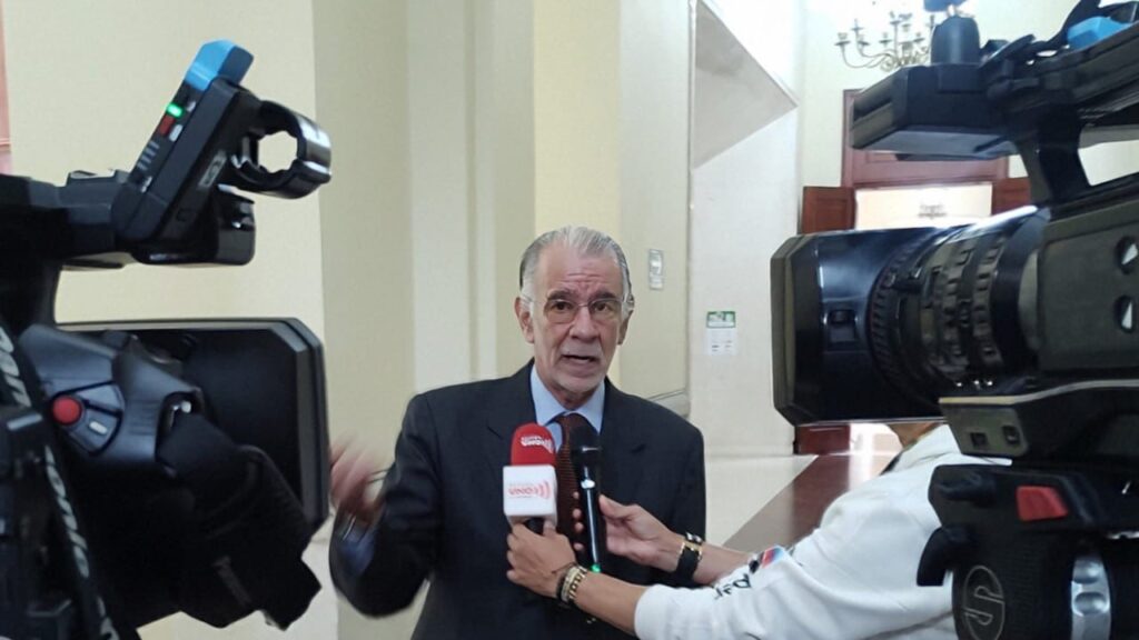 Nuevo modelo de educación en Colombia debe adaptarse a las necesidades de cada región: gobernador Eduardo Verano