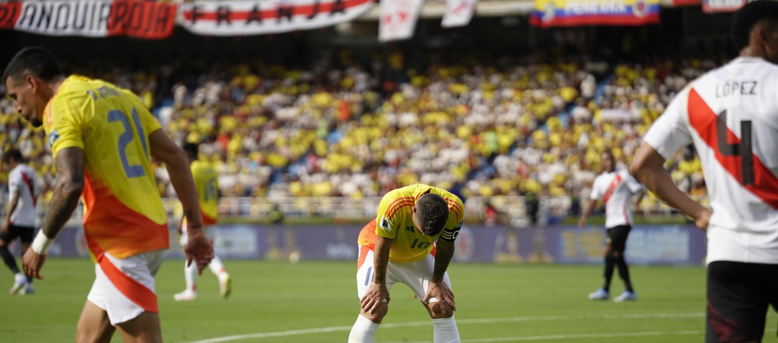 Con poco fútbol y opciones de gol, Colombia empata ante Perú en el 'Metro'