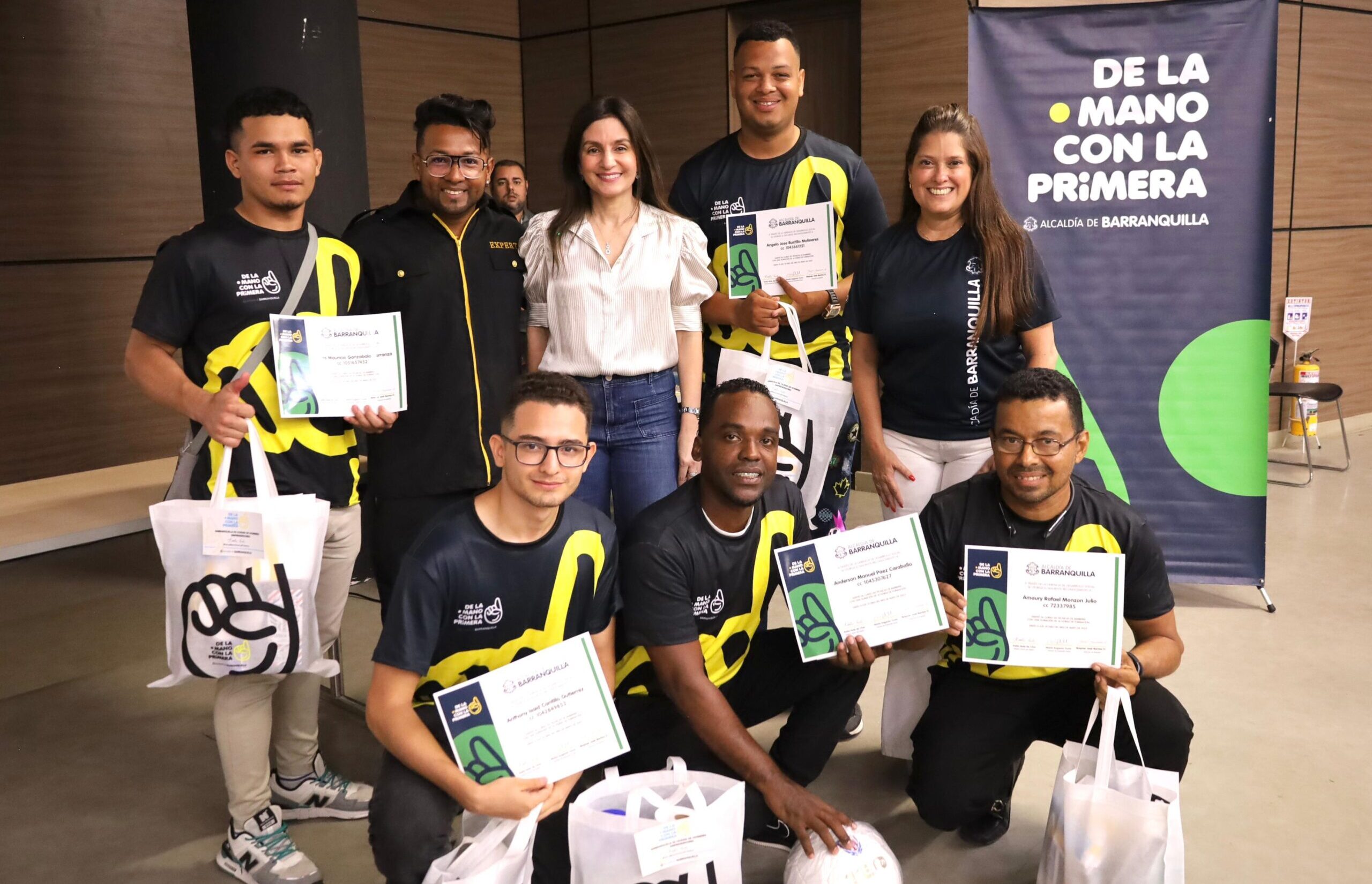 Curso de barbería impulsa el emprendimiento masculino en Barranquilla – Alcaldía de Barranquilla, Distrito Especial, Industrial y Portuario