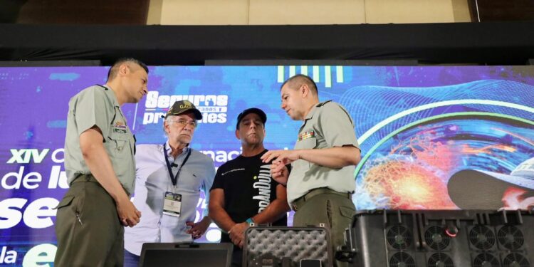 Alcaldía de Barranquilla entrega sofisticado equipo al Gaula para ubicar celulares usados para extorsionar