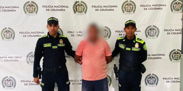 Capturan en El Bosque a hombre de 62 años acusado de abusar de dos menores