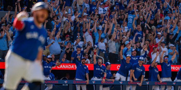 Los Azulejos ganaron su división y ahora esperan a Yanquis o Medias Rojas