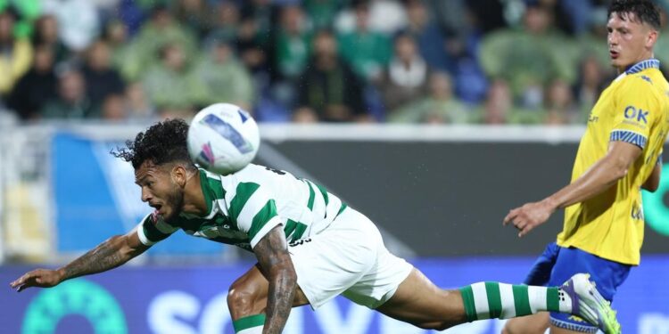 Luis Suárez le dio la victoria al Sporting sobre el Estoril Praia