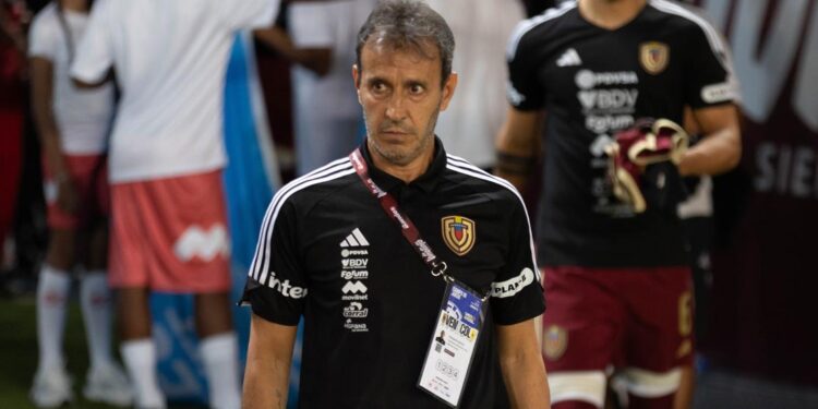 Maduro pide reestructurar cuerpo técnico de la selección Venezuela