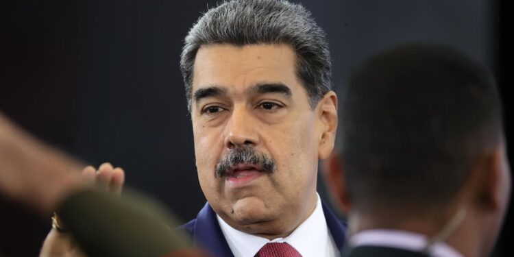 Nicolás Maduro tiene su candidata para las elecciones en Colombia: “Me la juego por ella”