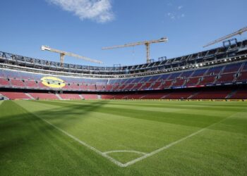 Retrasan reapertura del Camp Nou por deficiencias de seguridad