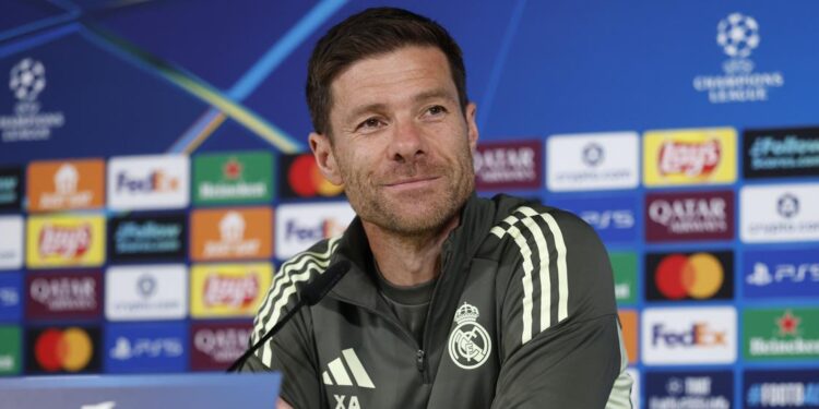 Xabi Alonso no ve "ansioso" a Mbappé por ganar la Champions