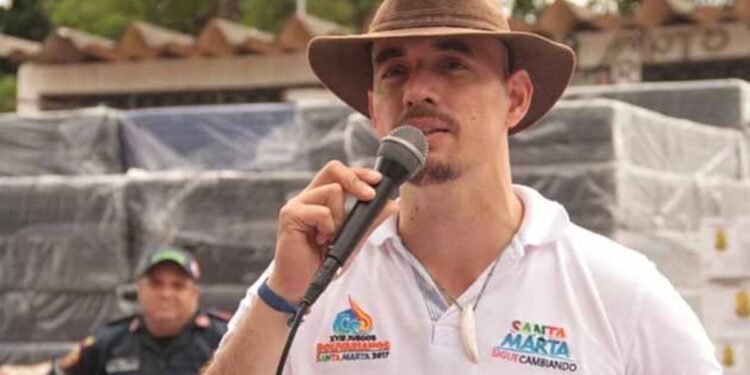 Atentado contra el director de la SAE en el Caribe: vehículo en el que se movilizaba recibió 14 impactos de bala