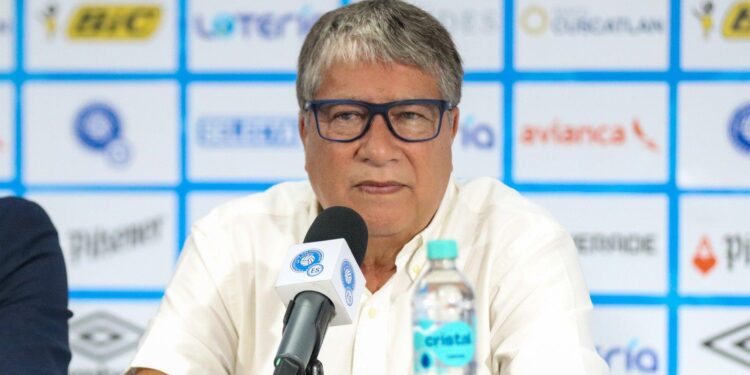 'Bolillo' Gómez dice que Panamá es la "mejor selección de Centroamérica"