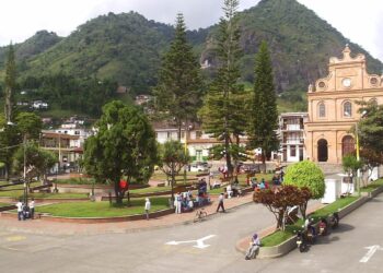 Capturan a agente de tránsito cuando pedía 400.000 pesos para no inmovilizar una motocicleta