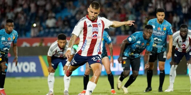 "El héroe es el equipo, el cuerpo técnico y la hinchada": 'Titi' Rodríguez