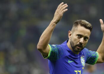 Everton Ribeiro, mundialista con Brasil, padece cáncer de tiroides