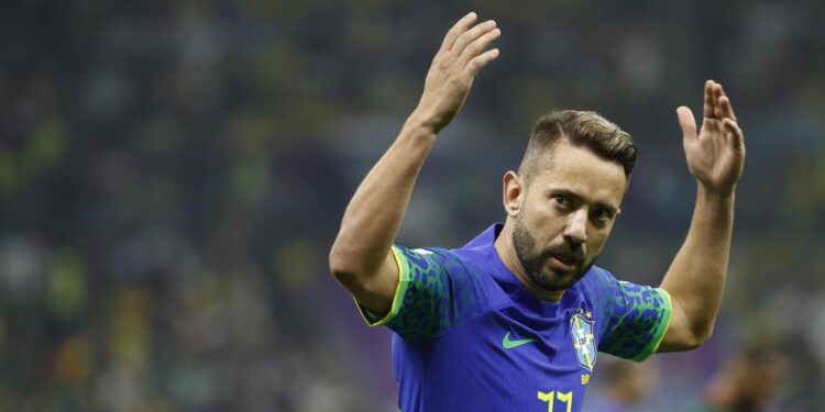Everton Ribeiro, mundialista con Brasil, padece cáncer de tiroides