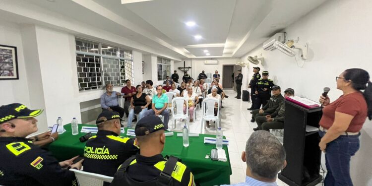 Policía fortalece lazos con la comunidad en el barrio El Silencio de Barranquilla
