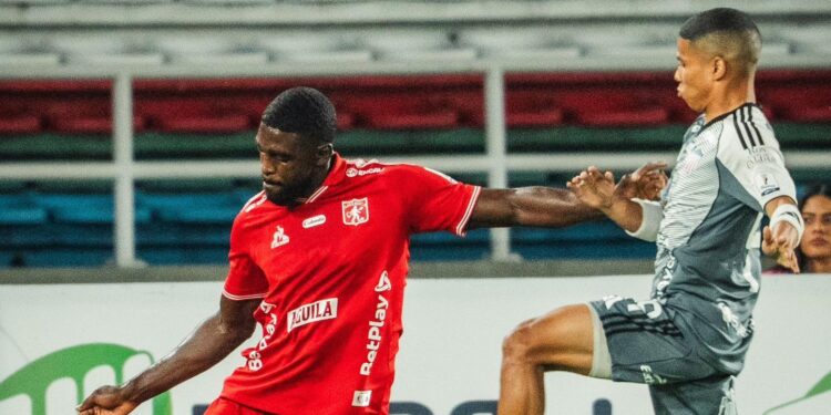 Por la vía de los penales, Junior se despidió de la Copa Colombia