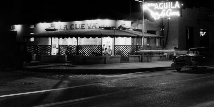 Presentan en La Cueva el Libro de Cuentos de Ramón Vinyes