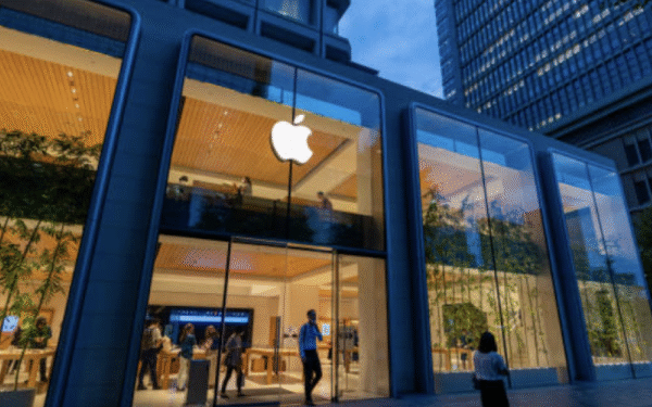 Récord mundial: Apple alcanza los 4 billones de dólares en valor de mercado y deja atrás a sus competidores | Tecnología