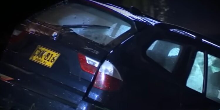 “Se me está llenando el carro de agua, ayúdeme”: la última llamada que hizo el hombre que murió tras caer a un caño