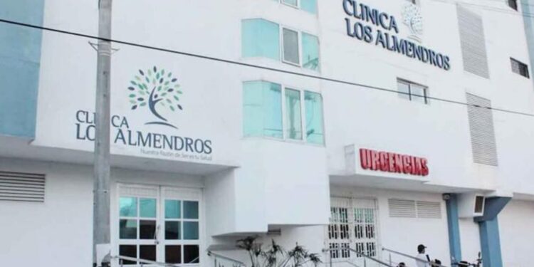 Sicario irrumpe en una vivienda de Los Almendros y asesina de tres disparos a un joven de 24 años