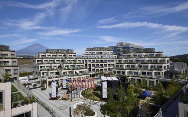 Toyota pone en marcha su “ciudad del futuro” en Japón con autos autónomos y robots | Tecnología