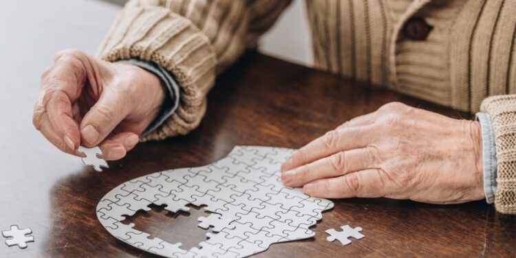 Video | Desmontando mitos: los 4 mitos más comunes sobre el Alzheimer