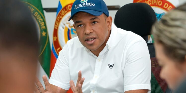 Alcalde de Sincelejo anuncia denuncia penal y disciplinaria contra los senadores Álex Flórez y José David Name