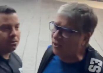 'Bolillo' Gómez se encaró con aficionado de El Salvador tras eliminación del Mundial