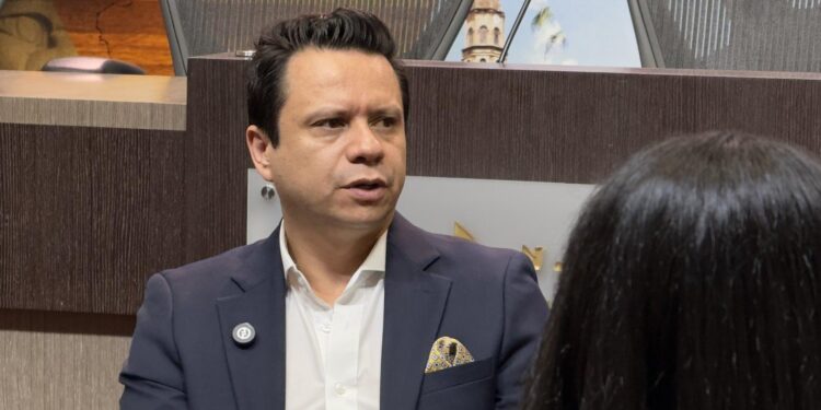 Cambio Radical presentó queja ante la Procuraduría contra el Secretario del Senado