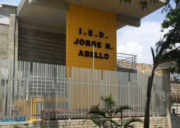 Estudiantes de colegio pagaron viaje a la COP30 de Brasil: traslado no se hizo y la plata está perdida