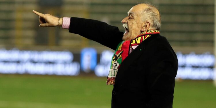 Falleció Xabier Azkargorta, exseleccionador de Bolivia y Chile