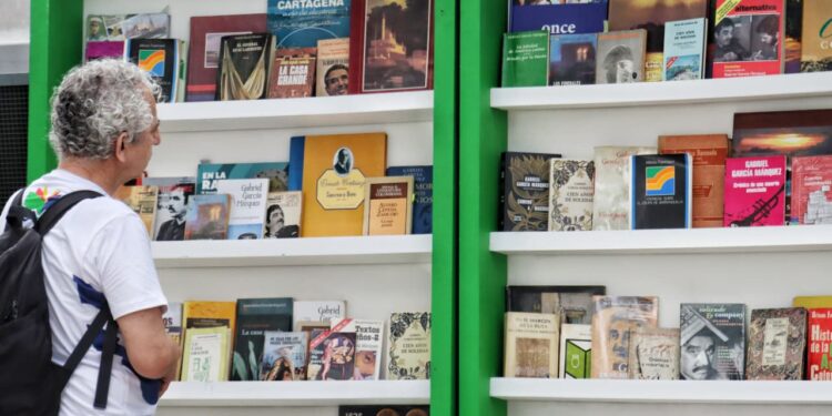 Gobernación impulsa la lectura y las letras del Atlántico en la FILBAC 2025