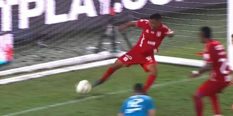 La FCF publicó los audios de VAR del polémico gol de Junior al América