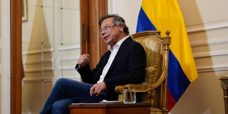 Petro asegura que Colombia "participará" en la reconstrucción de Gaza