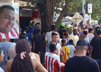 Atentado sicarial en negocio de comidas en La Manga: un muerto y un herido
