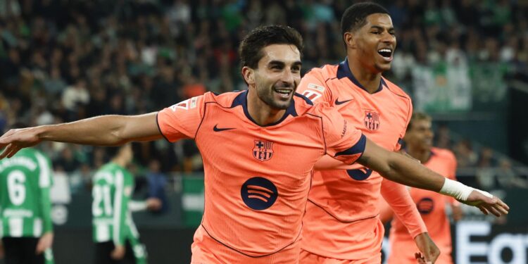 Barcelona, con un gran Ferran Torres, se afianza en el liderato