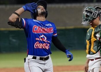 Caimanes continúa imbatible y mostrando una fuerte artillería