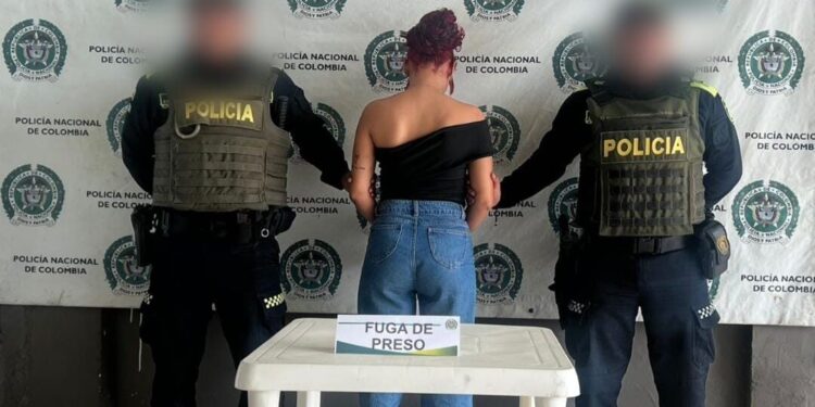 Capturan a mujer que portaba brazalete del INPEC en El Carmen de Bolívar